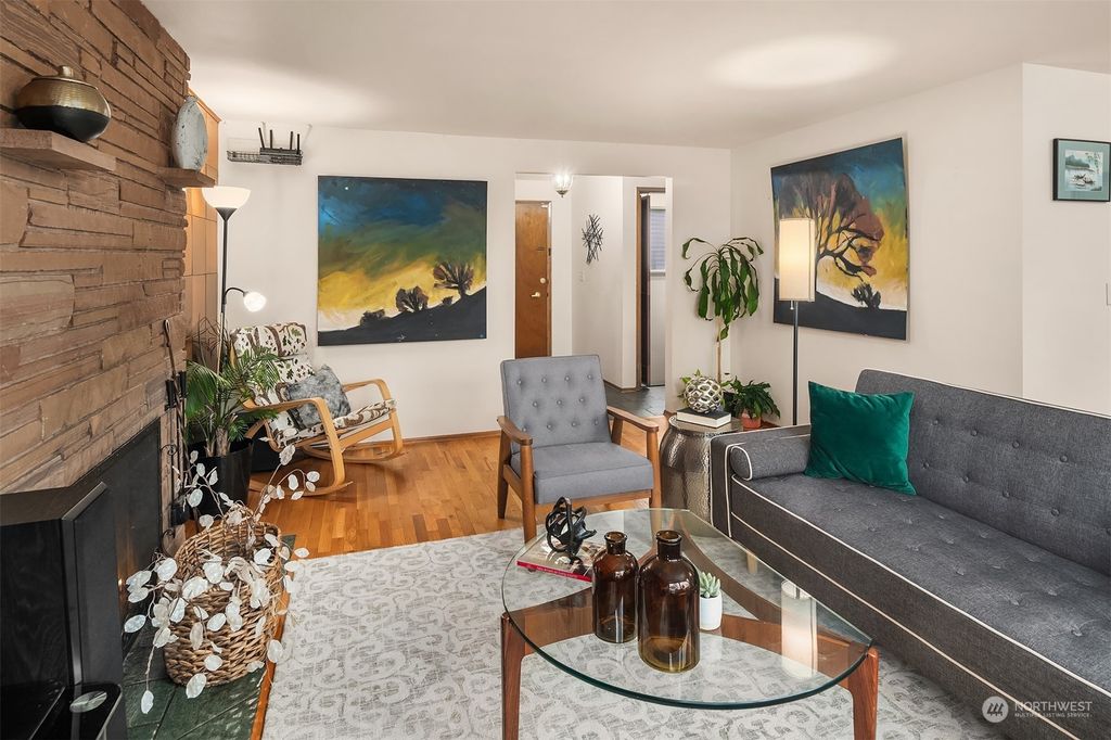 Photo of 5912 S Prentice Street, Seattle, WA 98178 (MLS # 2203678)