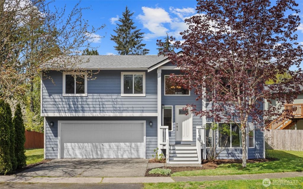 Photo of 810 84th Drive NE, Lake Stevens, WA 98258 (MLS # 2363341)