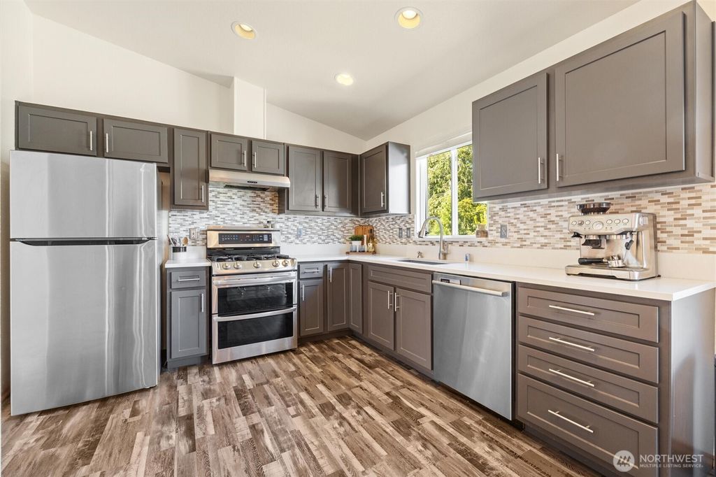 Photo of 810 84th Drive NE, Lake Stevens, WA 98258 (MLS # 2363341)