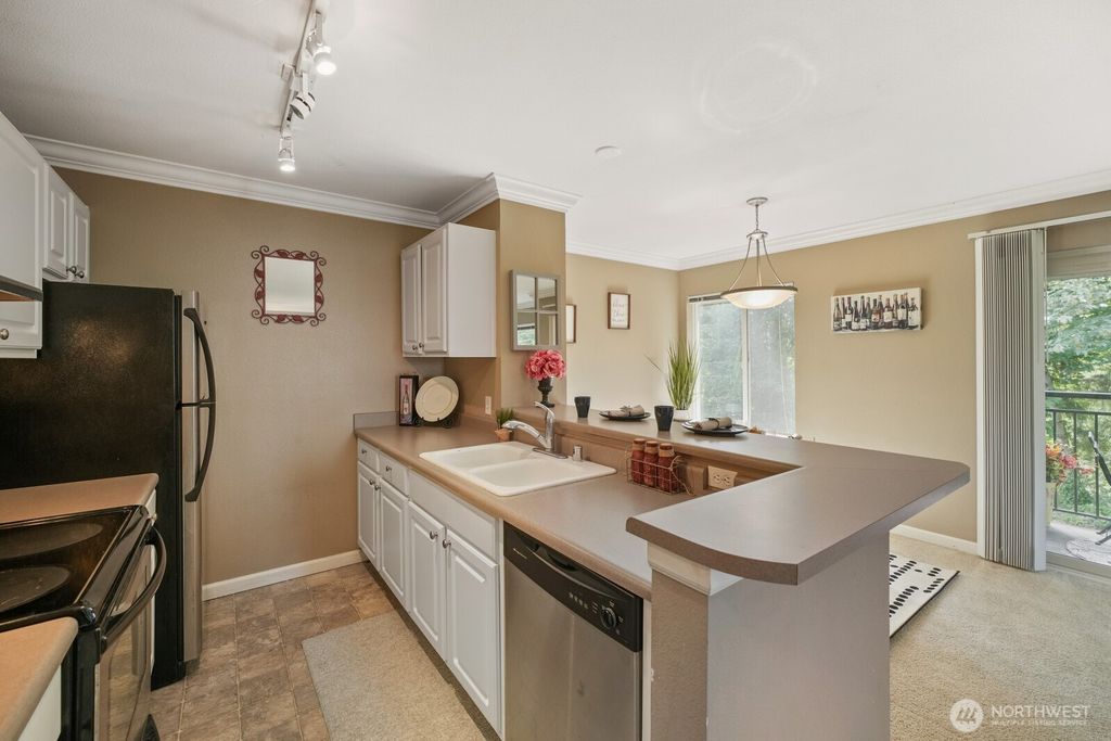 Photo of 31500 33rd Place SW #C204, Federal Way, WA 98023 (MLS # 2529641)