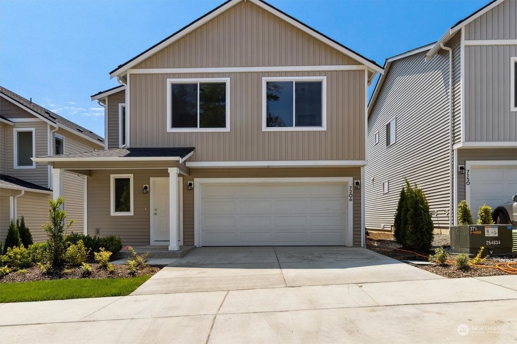 Photo of 7230 42nd Place NE, Marysville, WA 98270 (MLS # 2132197)