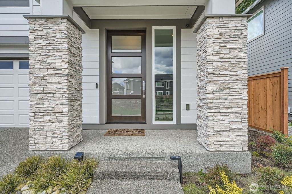 Photo of 25109 160th Place SE, Covington, WA 98042 (MLS # 2349282)