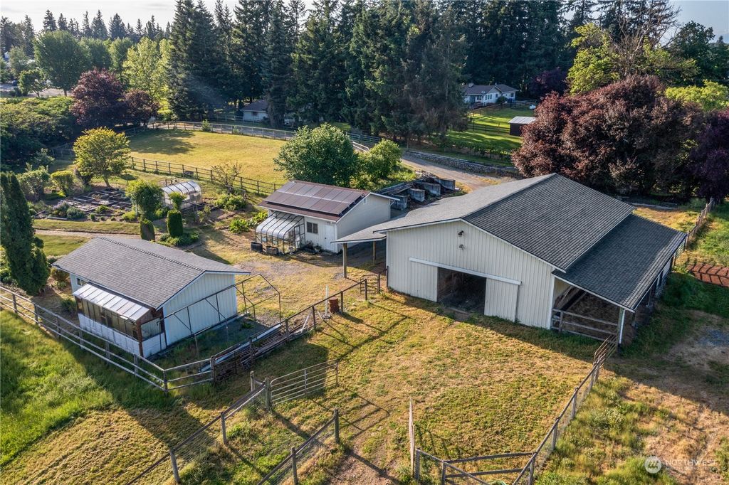 Photo of 38506 186th Avenue SE, Auburn, WA 98092 (MLS # 2059747)