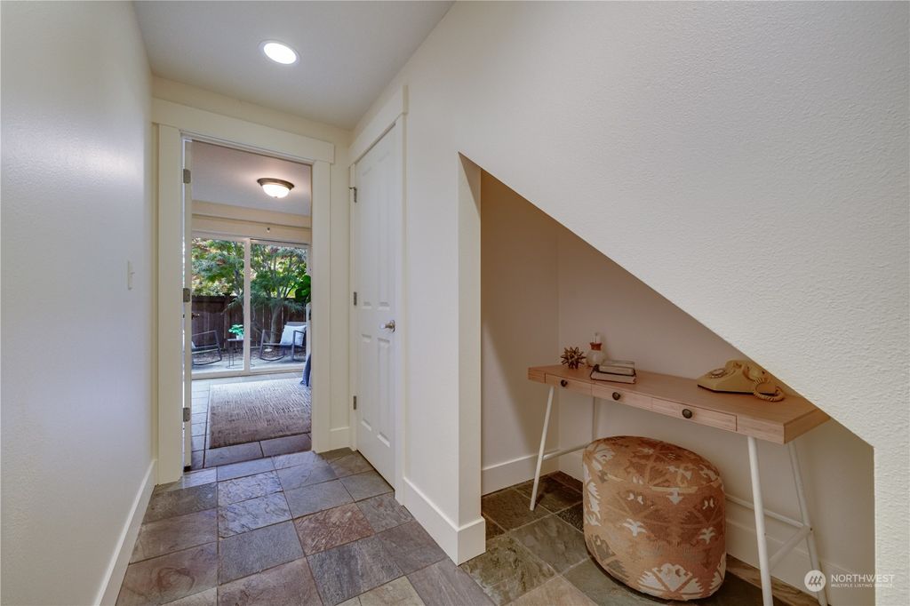 Photo of 508 N 46th Street #B, Seattle, WA 98103 (MLS # 2300680)