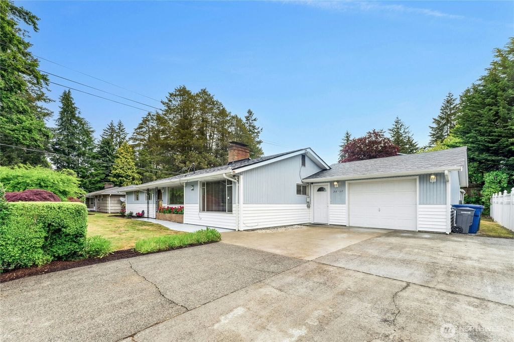 Photo of 20618 1st Avenue S, Des Moines, WA 98198 (MLS # 2375828)
