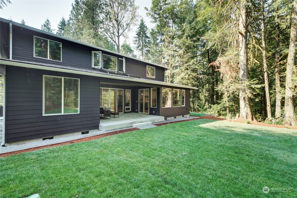 Photo of 23771 SE 132nd Way, Issaquah, WA 98027 (MLS # 2155105)