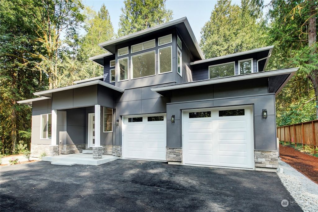 Photo of 23771 SE 132nd Way, Issaquah, WA 98027 (MLS # 2155105)