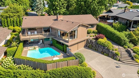 Photo of 5802 111th Avenue SE, Bellevue, WA 98006 (MLS # 2582276)