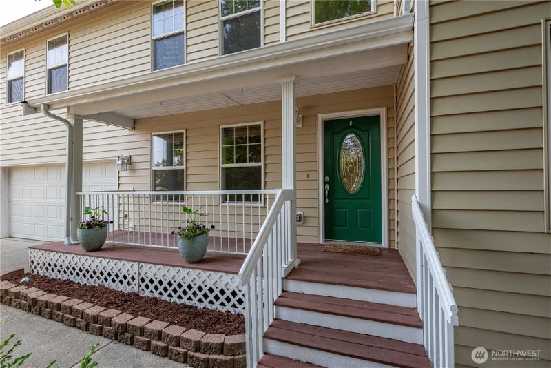 1186 NW Kathleen Drive