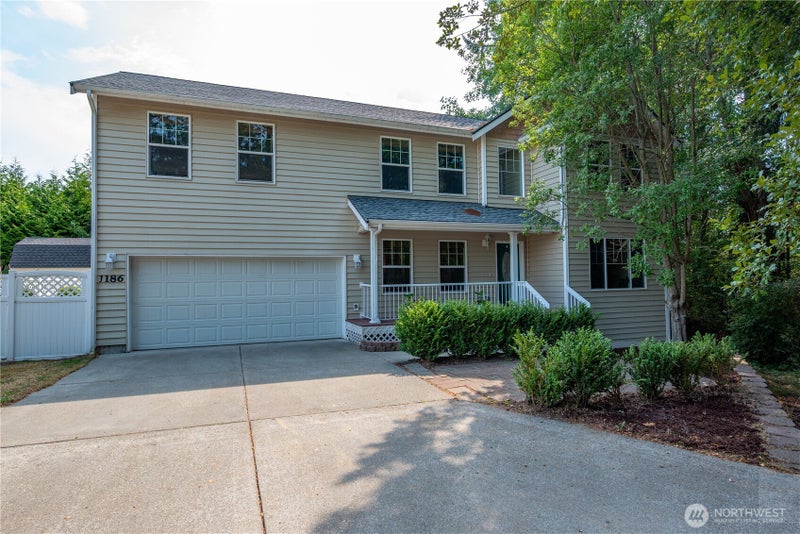 1186 NW Kathleen Drive