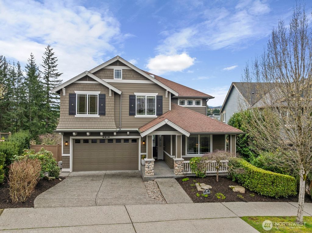 Photo of 6919 Oakmont Avenue SE, Snoqualmie, WA 98065 (MLS # 2368120)