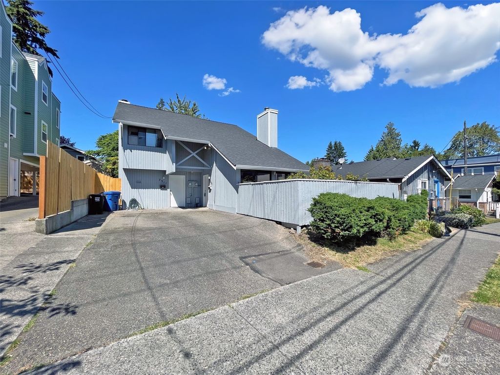 Photo of 7311 47th Avenue SW, Seattle, WA 98136 (MLS # 2205935)