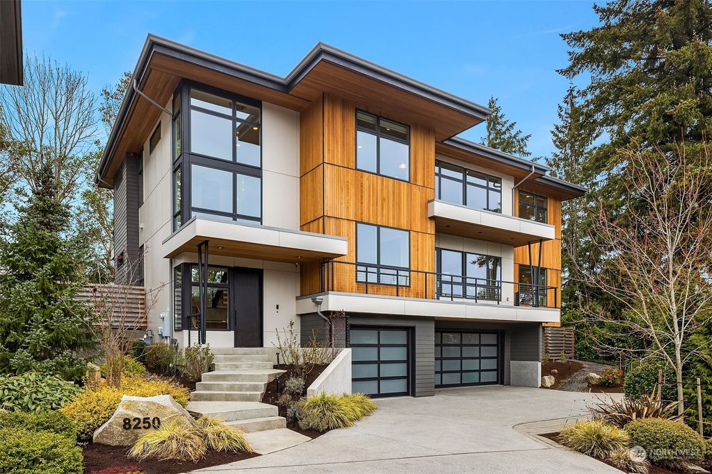 Photo of 8250 SE 31st Street, Mercer Island, WA 98040 (MLS # 2042954)