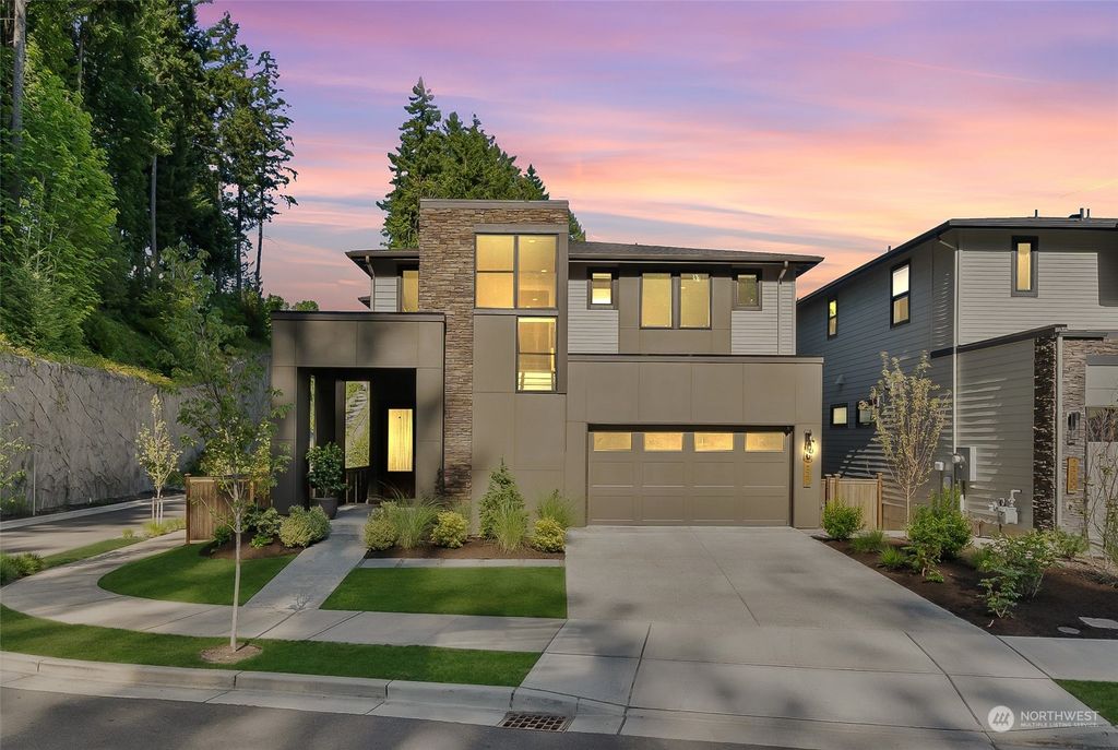 Photo of 2547 NW Si View Lane, Issaquah, WA 98027 (MLS # 2195955)