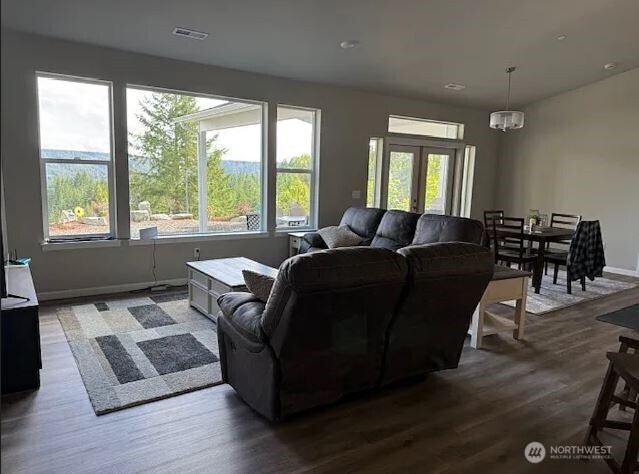 361 NE Southridge Drive