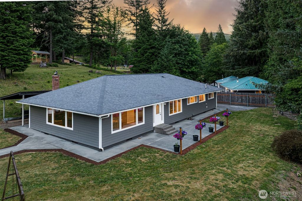 Photo of 407 N Dubois Road, Ariel, WA 98603 (MLS # 2553856)