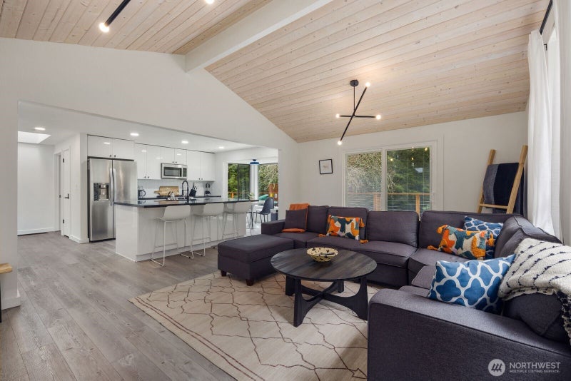 11132 Country Club Drive