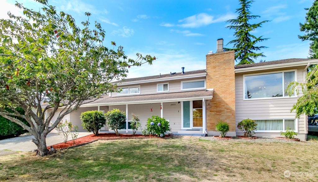 Photo of 24053 13th Place S, Des Moines, WA 98198 (MLS # 2164097)