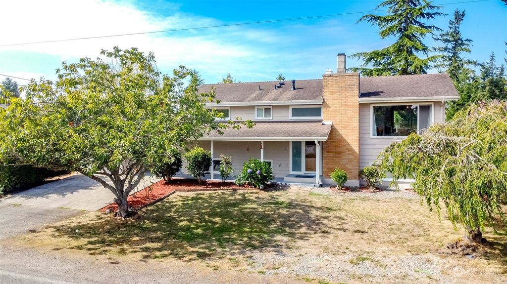 Photo of 24053 13th Place S, Des Moines, WA 98198 (MLS # 2164097)