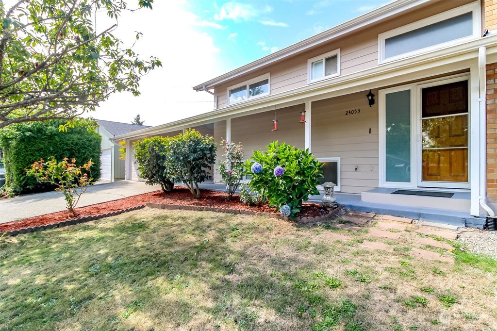 Photo of 24053 13th Place S, Des Moines, WA 98198 (MLS # 2164097)