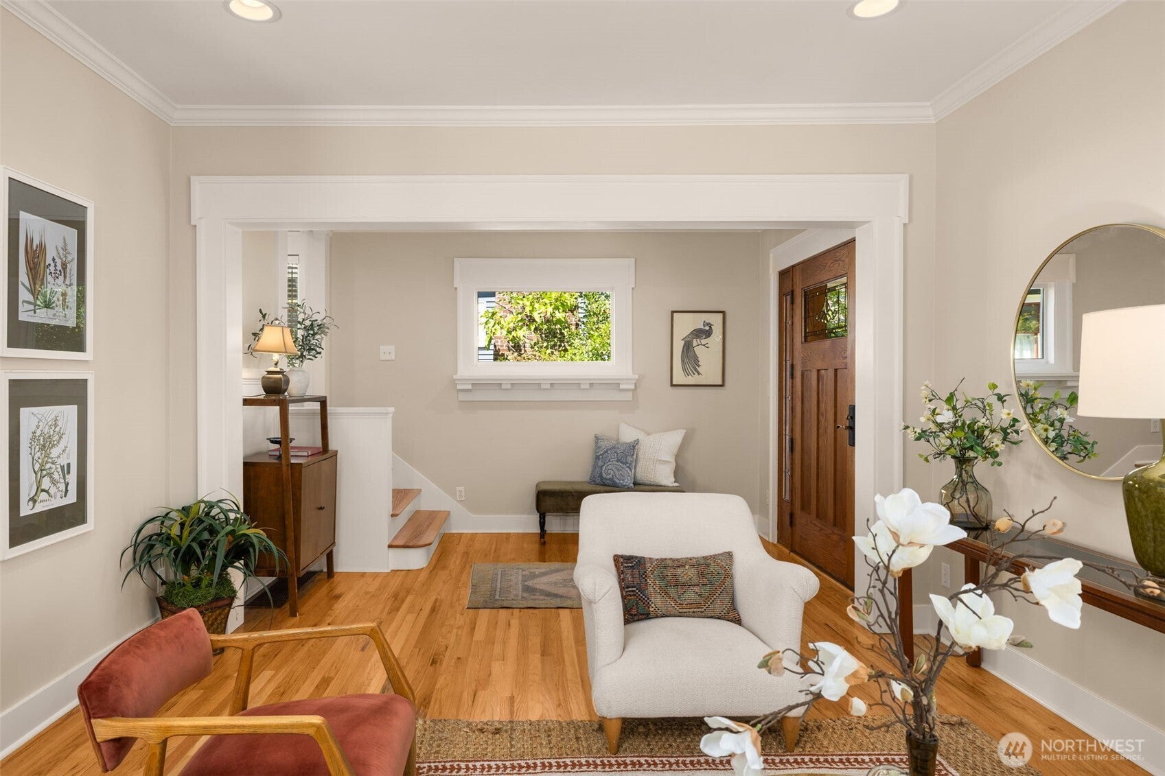 4549 Thackeray Place NE
