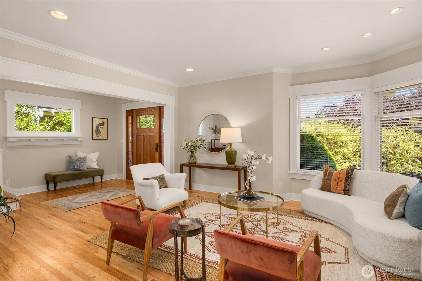 4549 Thackeray Place NE