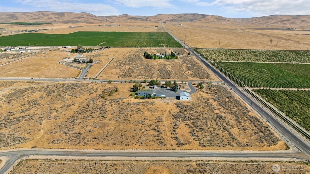 Photo of 0 Adams Road NW, Quincy, WA 98848 (MLS # 2500306)