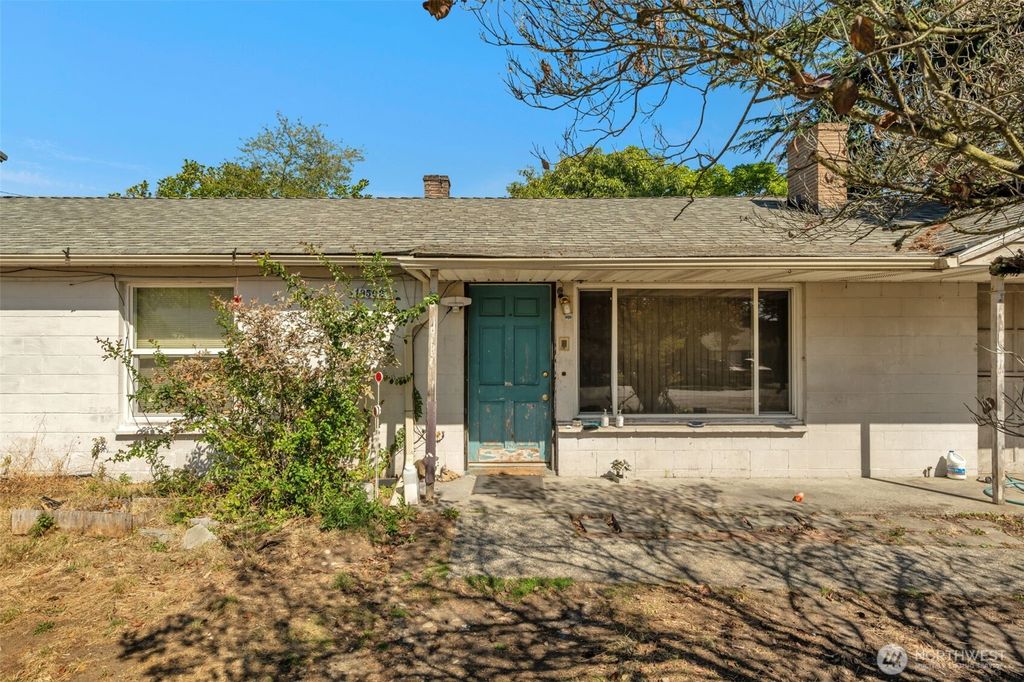 Photo of 19502 2nd Avenue S, Des Moines, WA 98148 (MLS # 2427057)
