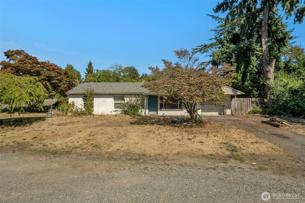 Photo of 19502 2nd Avenue S, Des Moines, WA 98148 (MLS # 2427057)