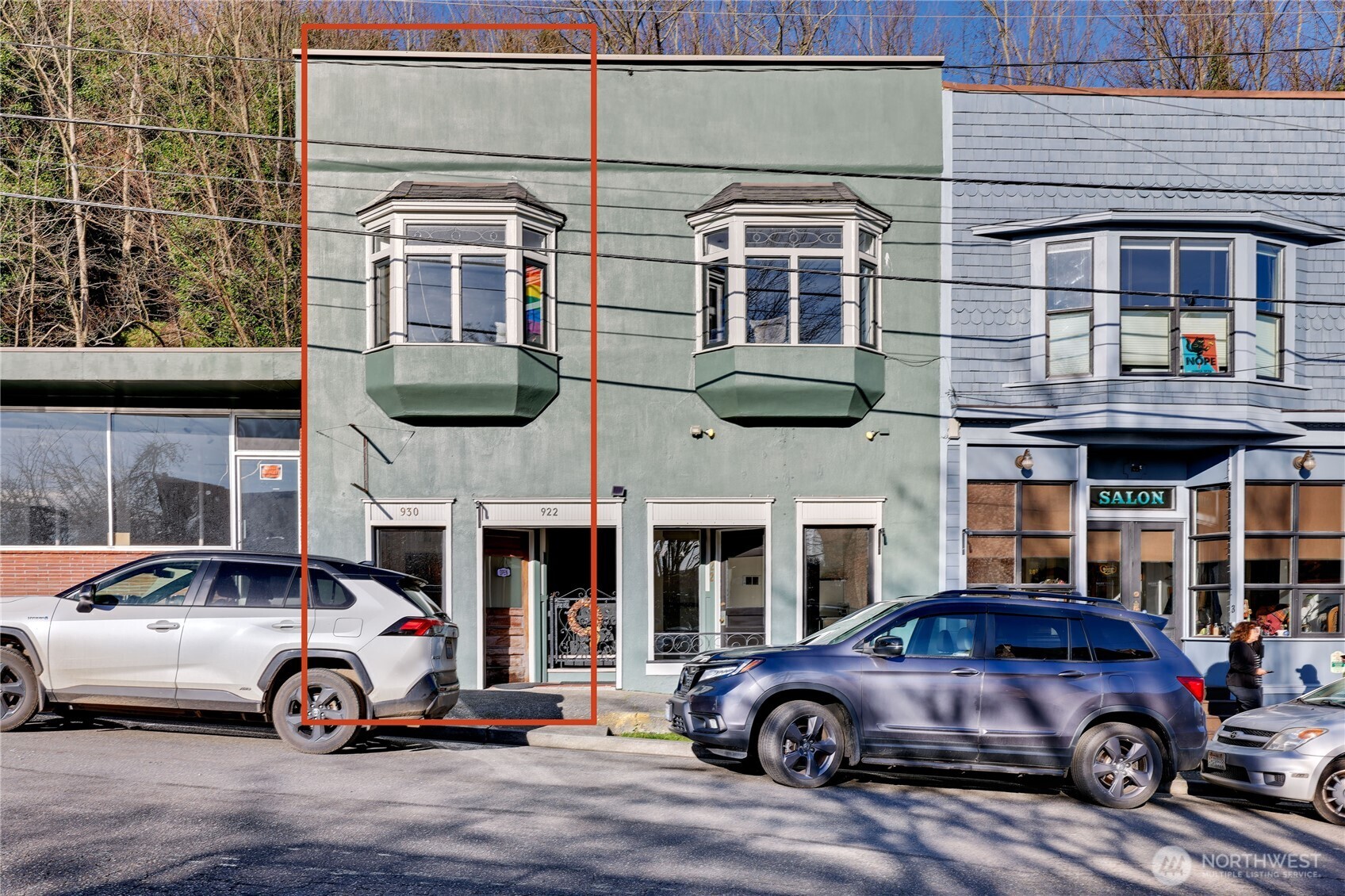 922 Washington Street