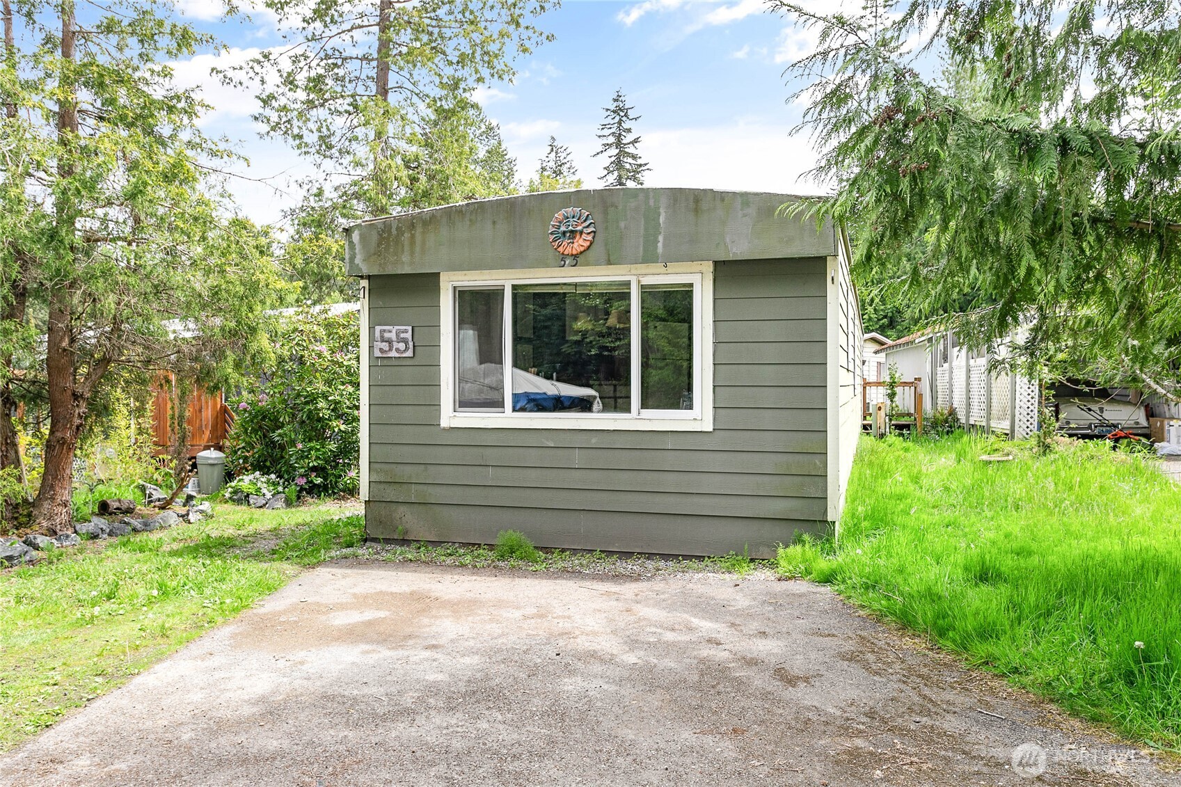 4000 Flynn Street 55