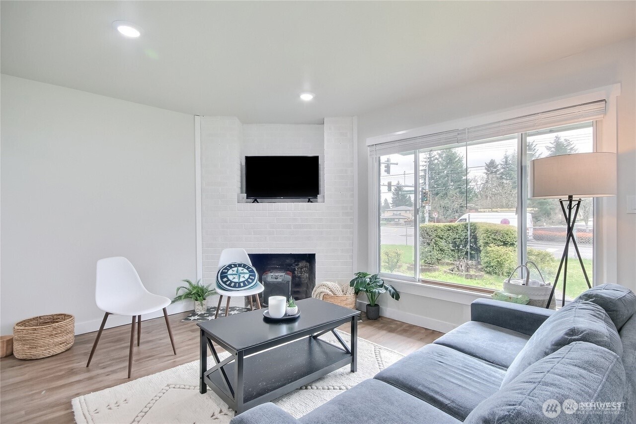 6803 Steilacoom Boulevard SW