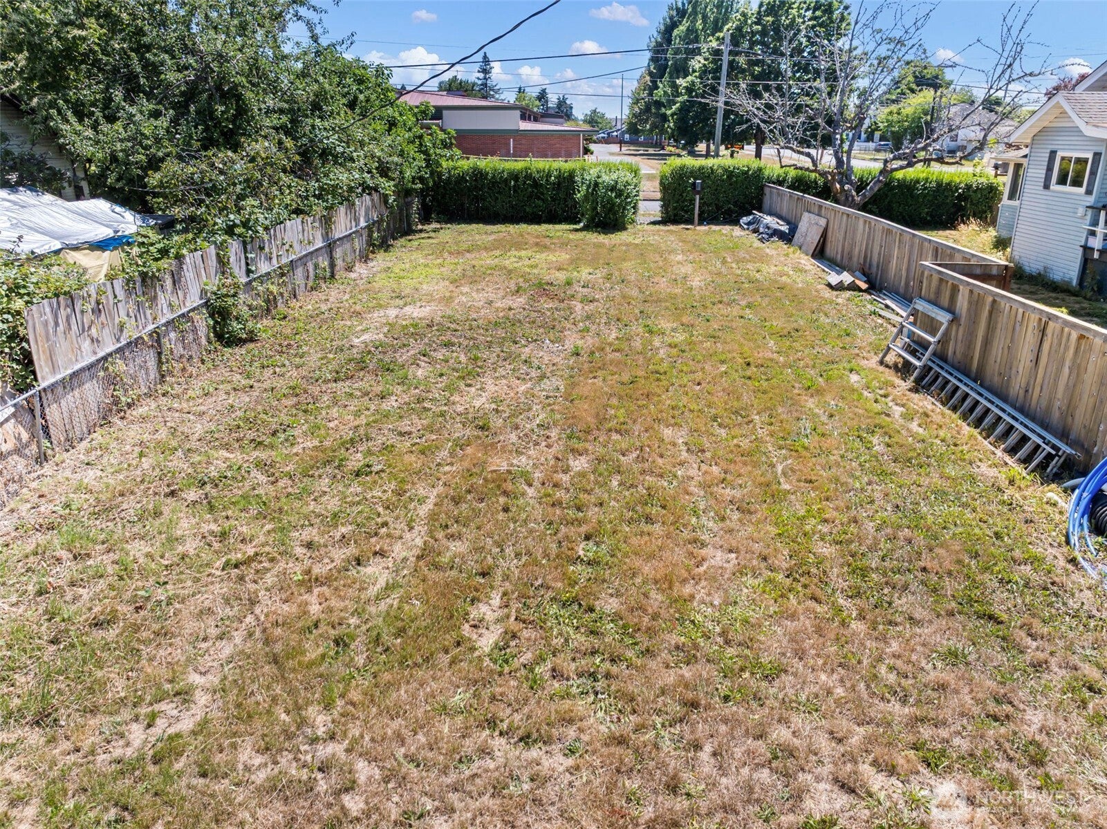 2212 2214 10th Street
