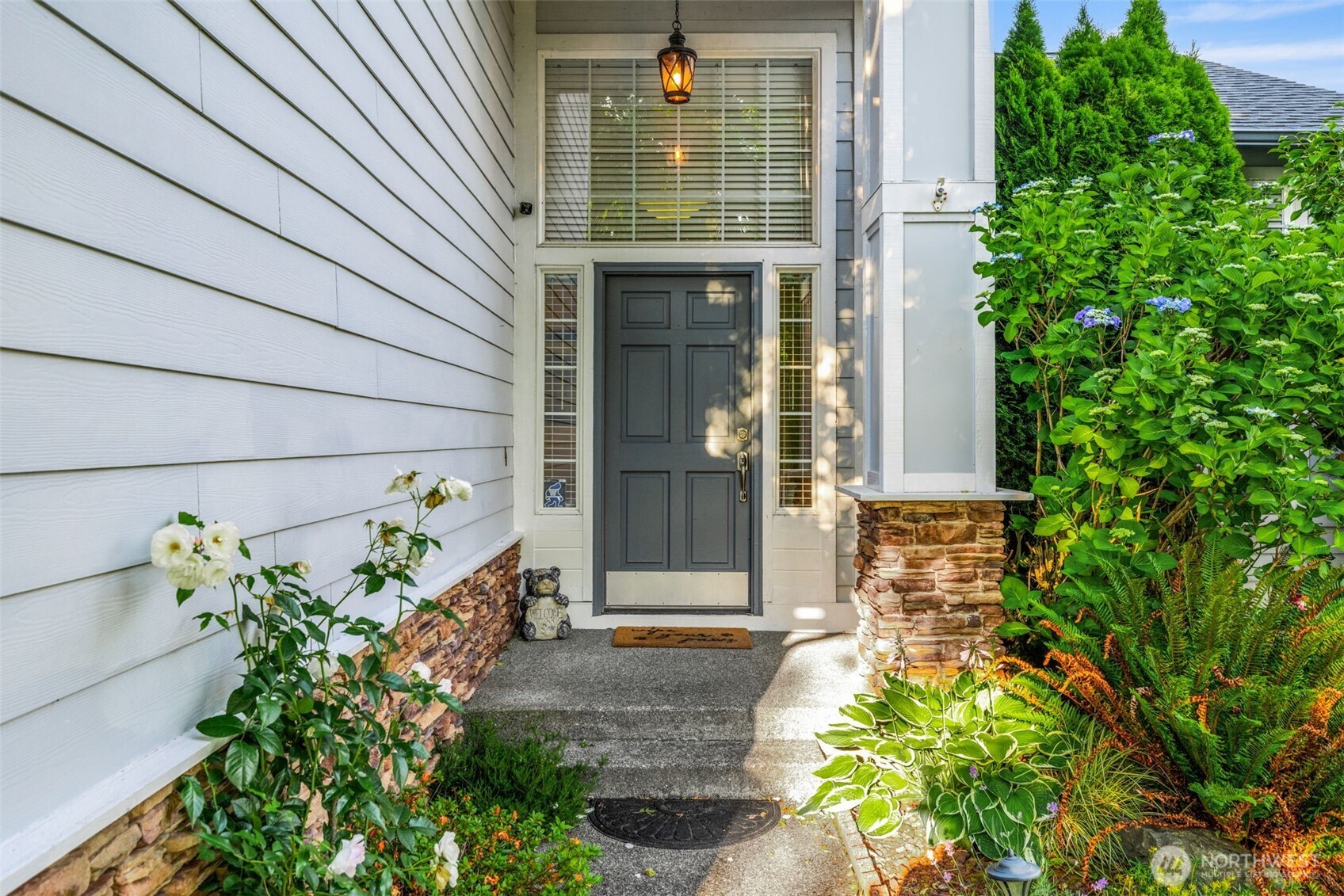 915 N Laurel Lane
