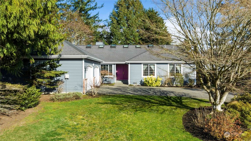 Photo of 10627 53rd Avenue W, Mukilteo, WA 98275 (MLS # 2050866)