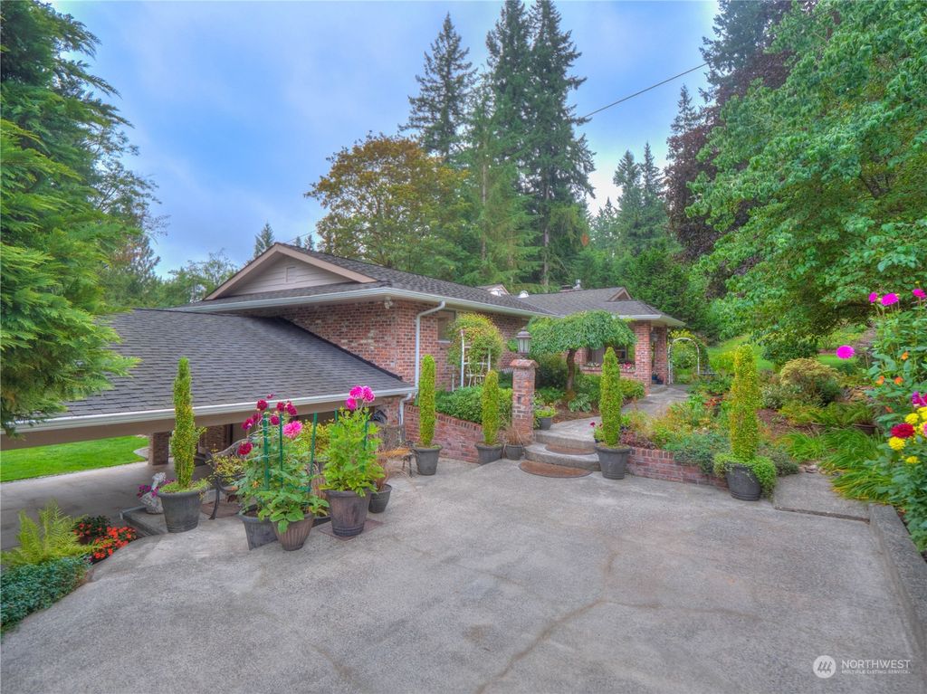 Photo of 39626 226th Avenue SE, Enumclaw, WA 98022 (MLS # 2157088)