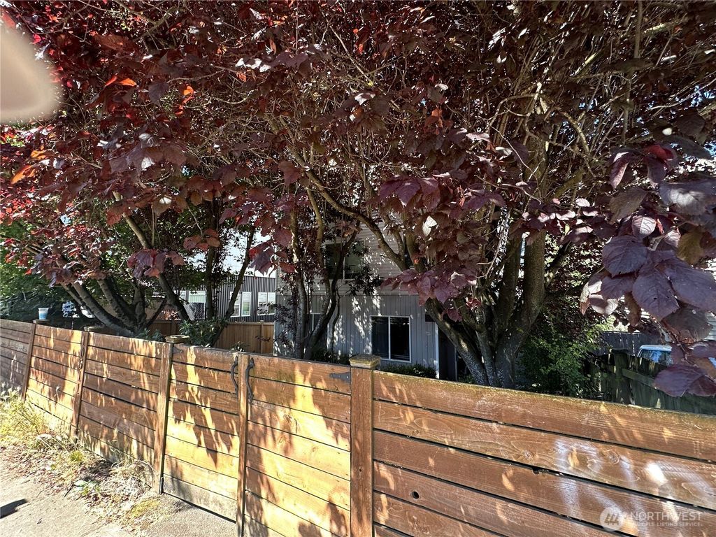 Photo of 10511 Midvale Avenue N #202, Seattle, WA 98133 (MLS # 2401250)