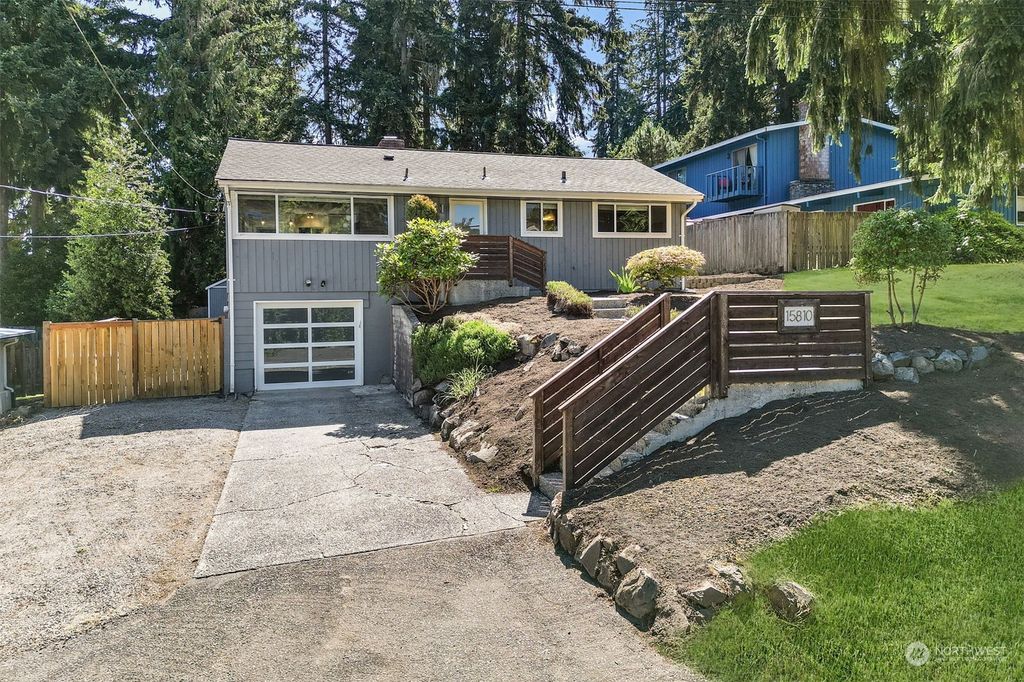 Photo of 15810 74th Avenue NE, Kenmore, WA 98028 (MLS # 2266005)
