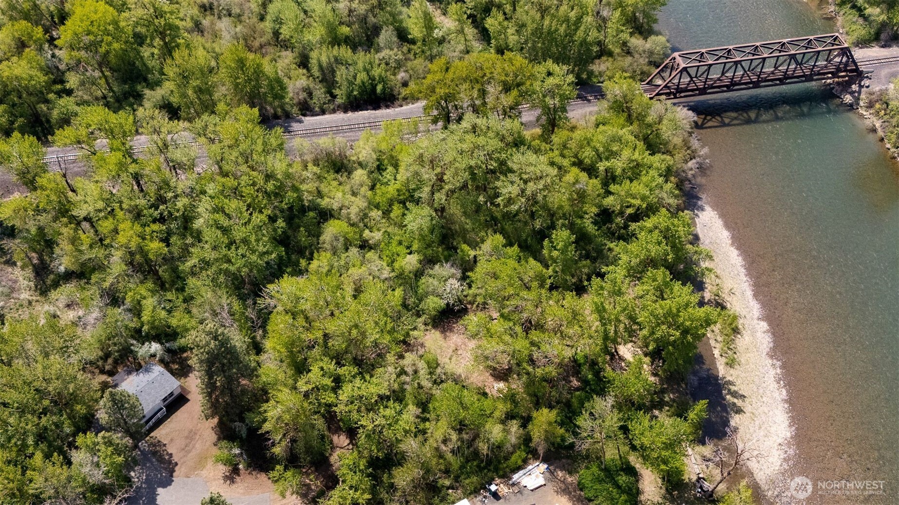 421 Cottonwood Road