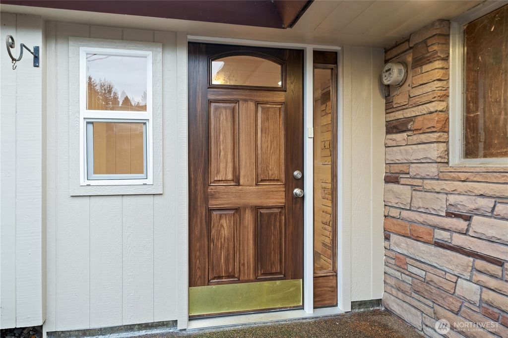 Photo of 8154 E Seaview Drive, Port Orchard, WA 98366 (MLS # 2461300)