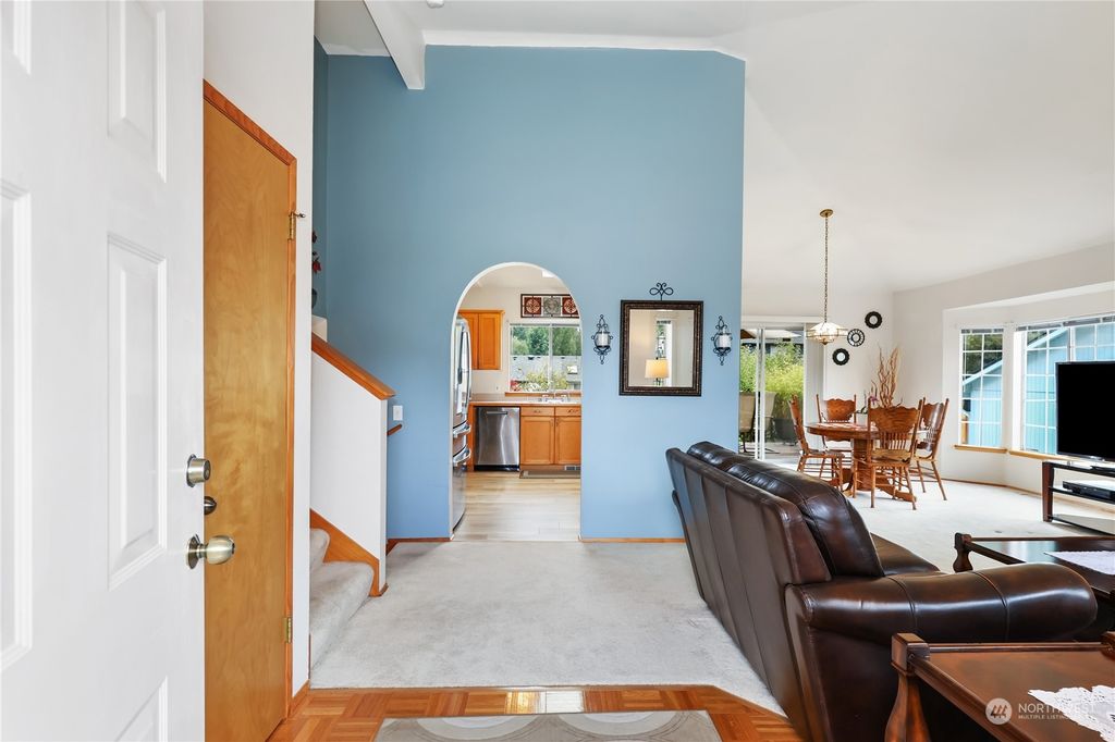 Photo of 21705 SE 238th Street, Maple Valley, WA 98038 (MLS # 2299126)