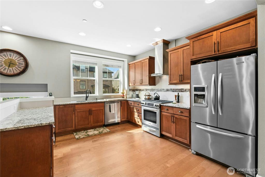 Photo of 1340 Brooklyn Walk WALK NE, Issaquah, WA 98029 (MLS # 2570152)