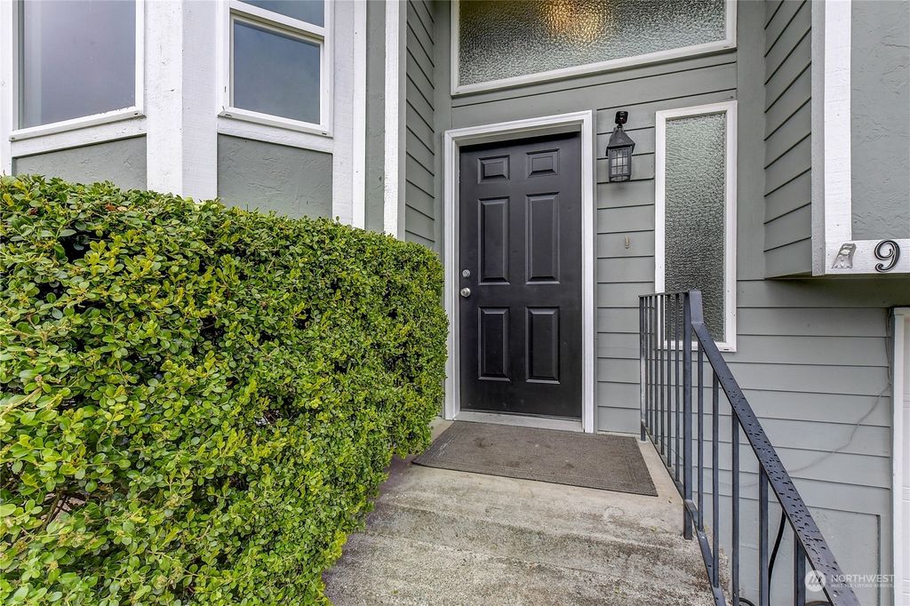 Photo of 91 18th Avenue, Milton, WA 98354 (MLS # 2060807)