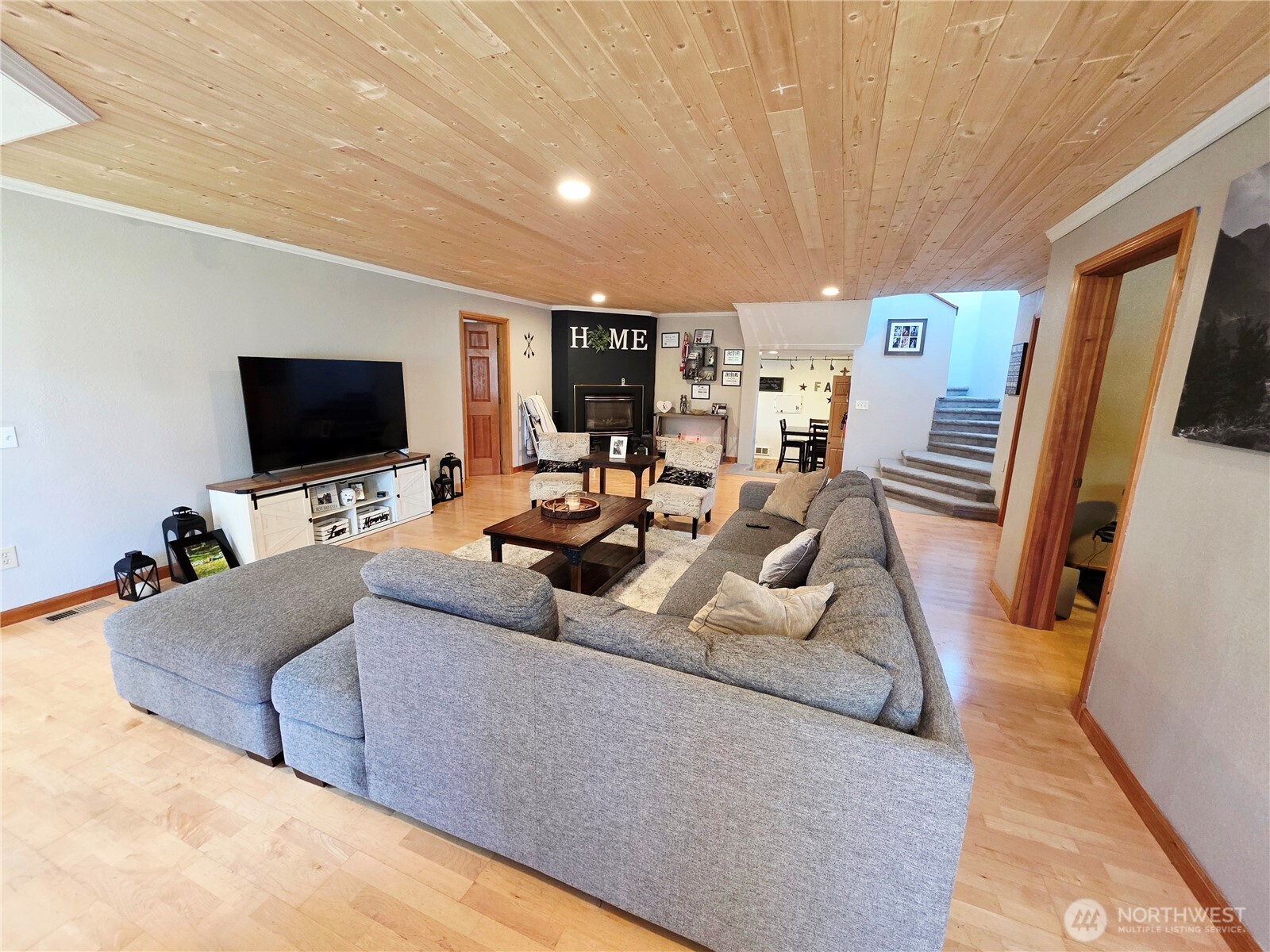 357 N Sylvia Street
