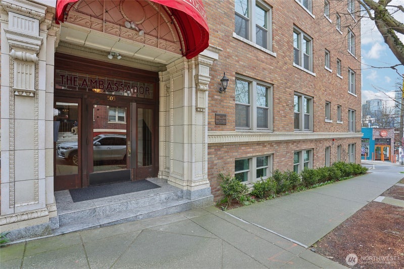 505 E Denny Way 301