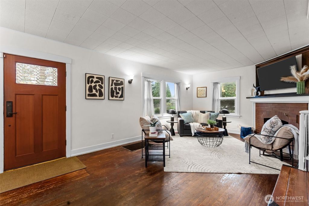 Photo of 7030 Beverly Boulevard, Everett, WA 98203 (MLS # 2497923)