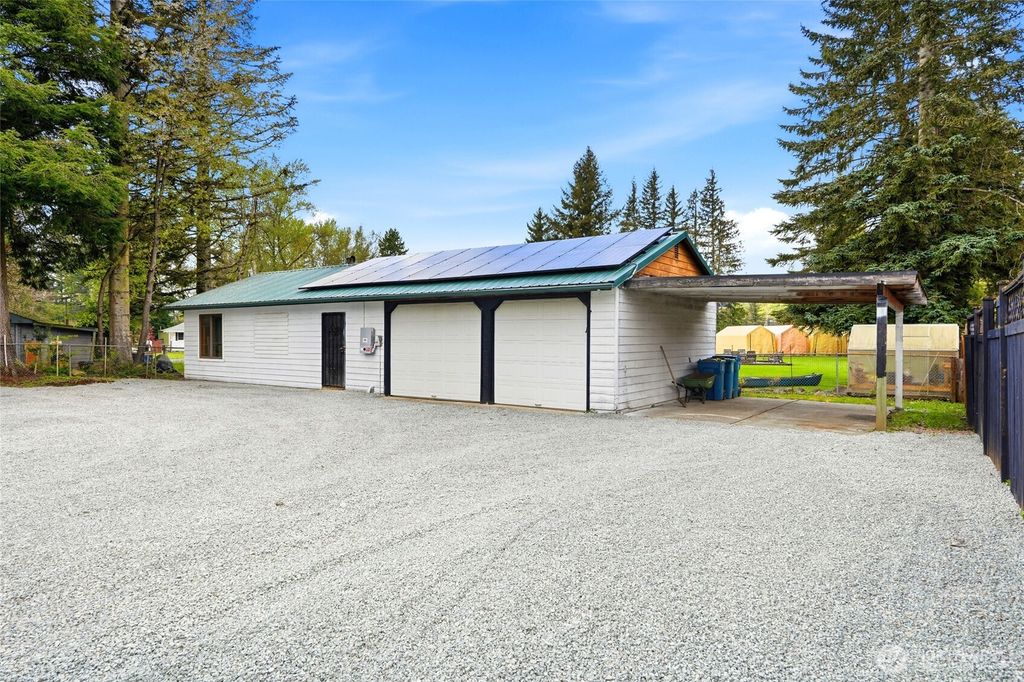 Photo of 915 Dyer Road, Sultan, WA 98294 (MLS # 2512669)