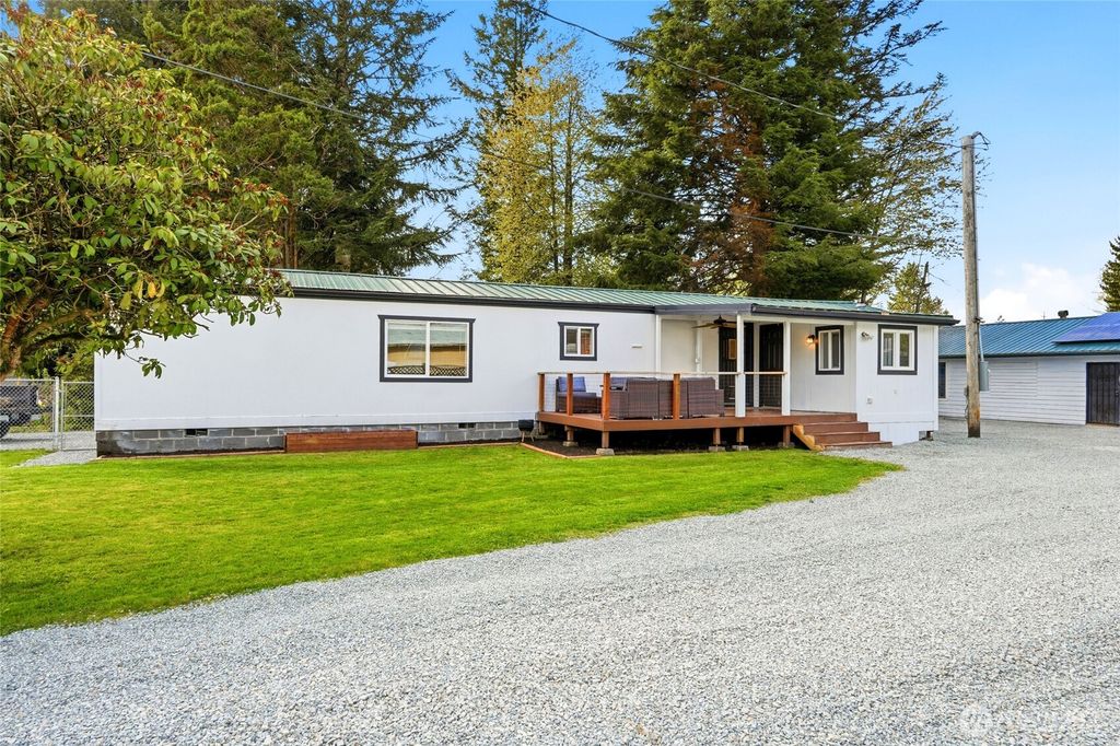 Photo of 915 Dyer Road, Sultan, WA 98294 (MLS # 2512669)