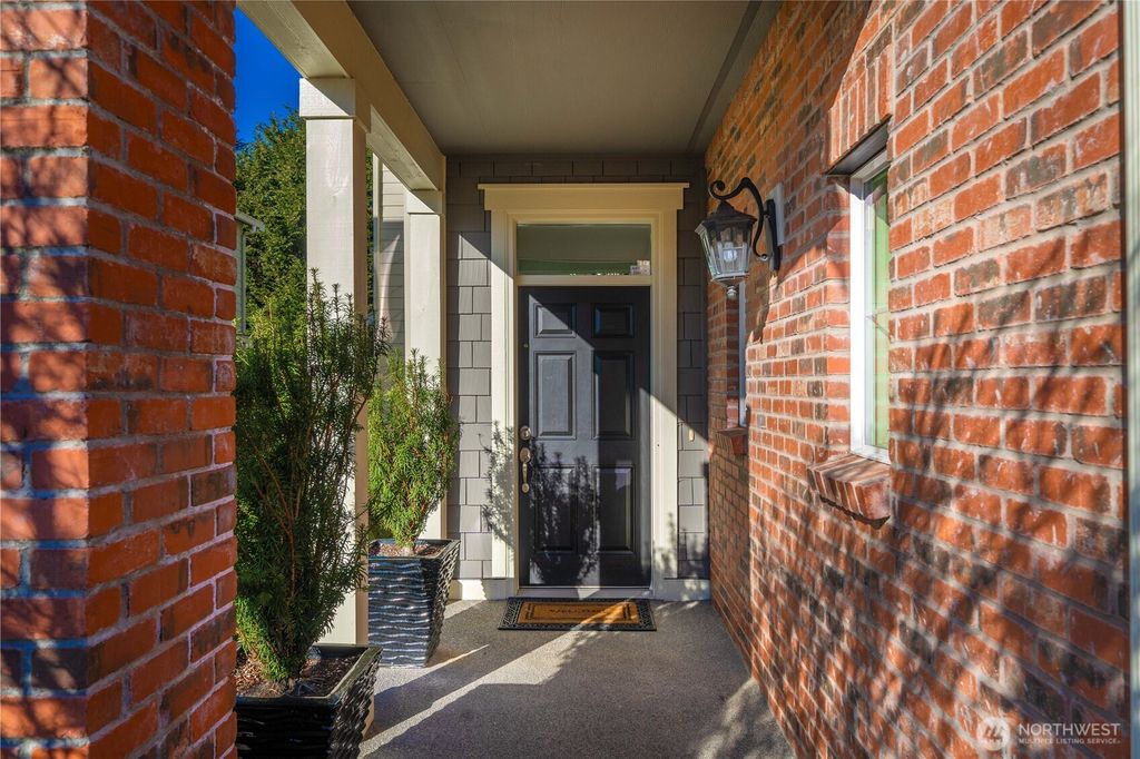 Photo of 5412 NE 6th Court, Renton, WA 98059 (MLS # 2318902)