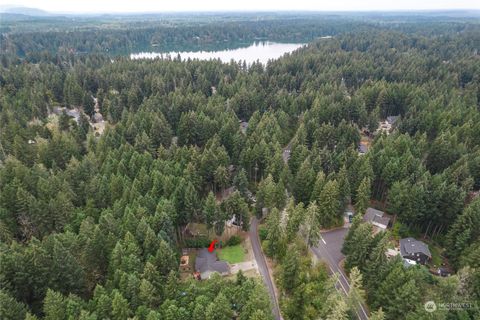 A home in Yelm